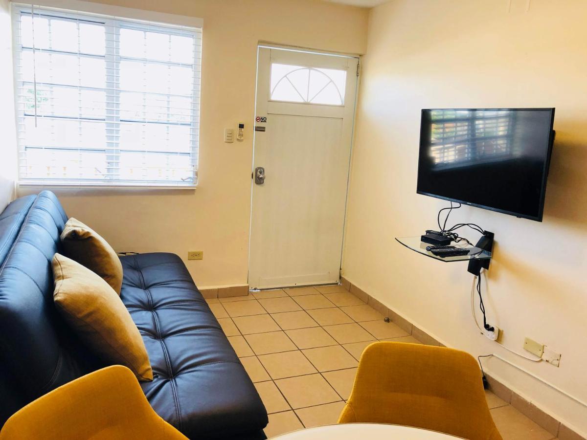 Private Jacuzzi Oasis With Mountain Views And Free Parking Apartment Ponce Exterior photo