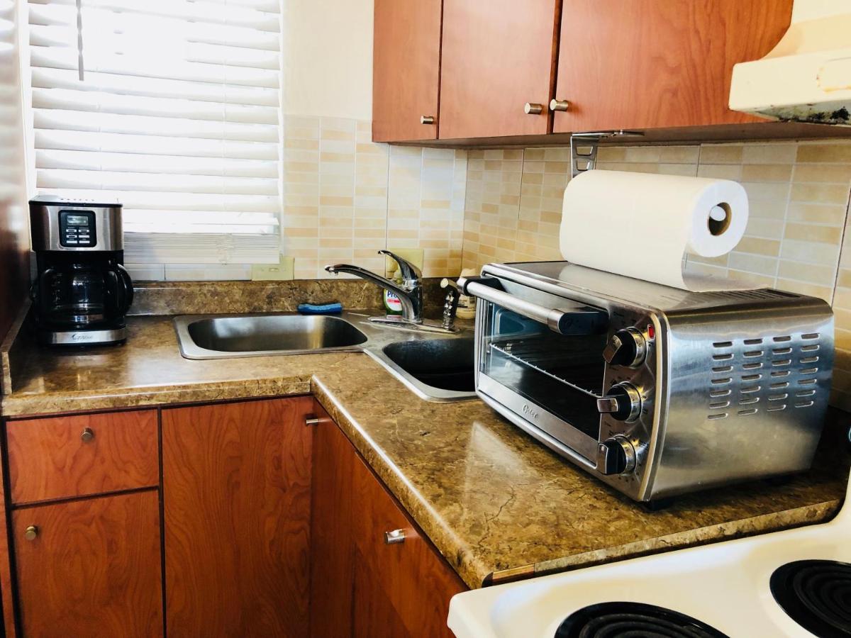 Private Jacuzzi Oasis With Mountain Views And Free Parking Apartment Ponce Exterior photo